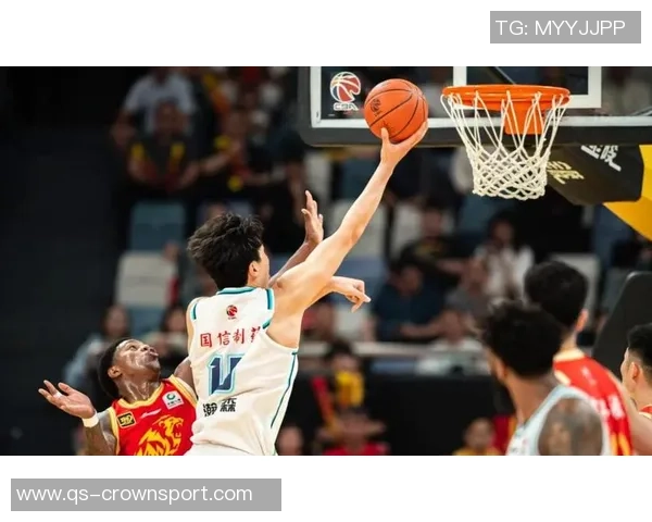 杨瀚森首战勇士展现实力迎来NBA首秀精彩瞬间